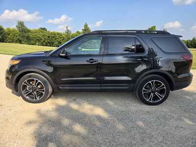 2015 Ford Explorer, $8795. Photo 1