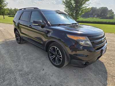 2015 Ford Explorer, $8795. Photo 4