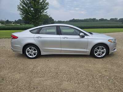 2018 Ford Fusion, $12795. Photo 5
