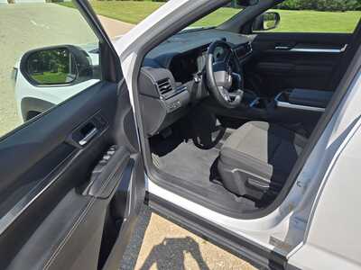 2025 GMC Terrain, $27495. Photo 8