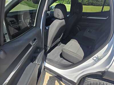 2025 GMC Terrain, $27495. Photo 9