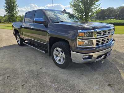 2015 Chevrolet 1500 Crew Cab, $15595. Photo 4