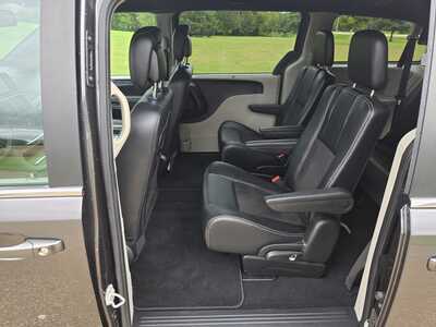 2019 Dodge Caravan, Grand, $7495. Photo 9