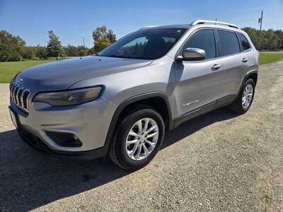2019 Jeep Cherokee, $14395. Photo 2