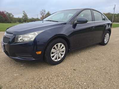 2011 Chevrolet Cruze, $4195. Photo 2