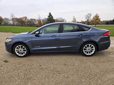 2019 Ford Fusion, $13395. Photo 1