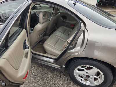 2001 Pontiac Grand Prix, $6995. Photo 6