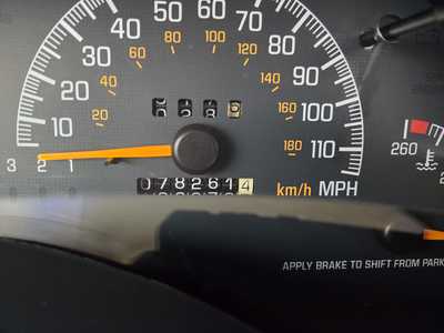 2001 Pontiac Grand Prix, $6995. Photo 10