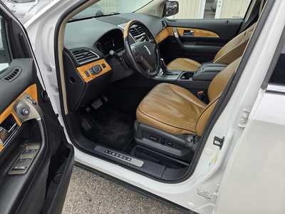 2011 Lincoln MKX, $6495. Photo 5