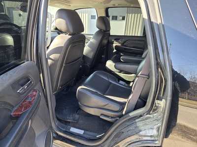 2014 Cadillac Escalade, $10995. Photo 6