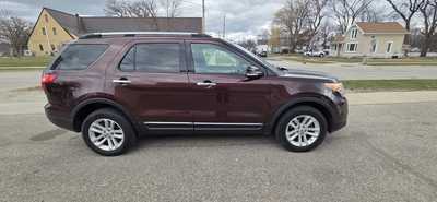 2012 Ford Explorer, $5995. Photo 2