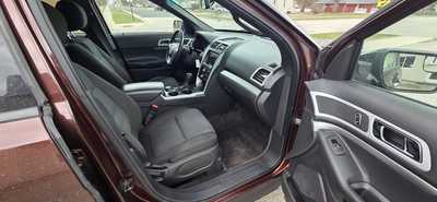 2012 Ford Explorer, $5995. Photo 7