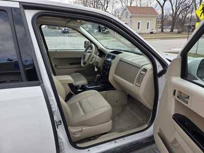 2010 Ford Escape, $2995. Photo 7