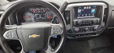 2015 Chevrolet 1500 Crew Cab, $12300. Photo 9