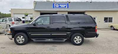 2001 Chevrolet Suburban, $3995. Photo 1