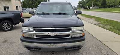 2001 Chevrolet Suburban, $3995. Photo 3