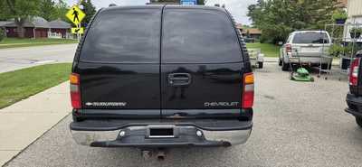 2001 Chevrolet Suburban, $3995. Photo 4