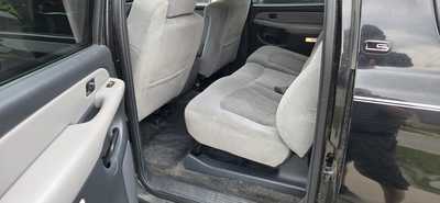 2001 Chevrolet Suburban, $3995. Photo 6