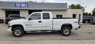 2003 GMC 2500 Ext Cab, $14495. Photo 1
