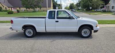 2003 GMC Sonoma Ext Cab, $4995. Photo 2