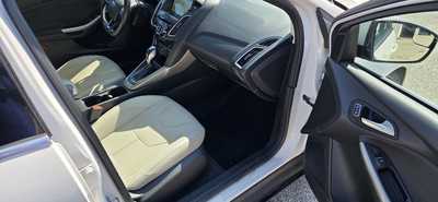 2018 Ford Focus, $6495. Photo 7