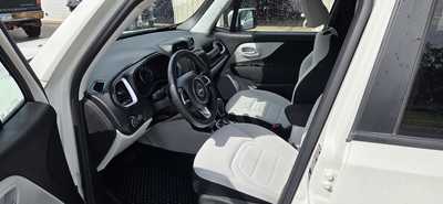 2021 Jeep Renegade, $23995. Photo 3