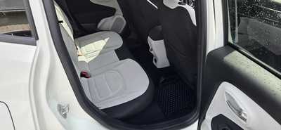 2021 Jeep Renegade, $23995. Photo 6