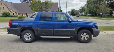 2003 Chevrolet Avalanche, $3995. Photo 2