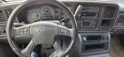 2003 Chevrolet Avalanche, $3995. Photo 9