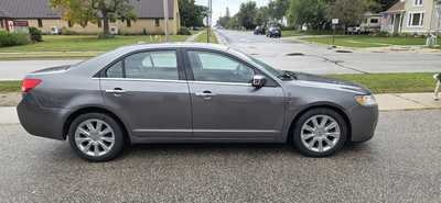2010 Lincoln MKZ, $5950. Photo 2