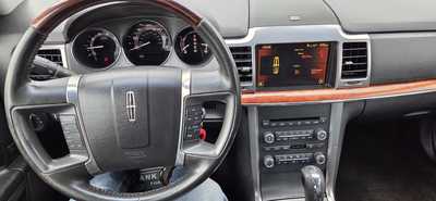 2010 Lincoln MKZ, $5950. Photo 9