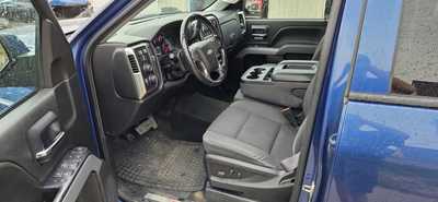 2015 Chevrolet 1500 Crew Cab, $11995. Photo 5