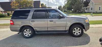 2013 Ford Expedition, $6995. Photo 2