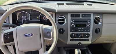 2013 Ford Expedition, $6995. Photo 9
