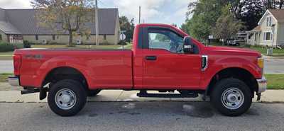2017 Ford F350 Reg Cab, $24500. Photo 2