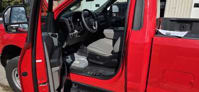 2017 Ford F350 Reg Cab, $24500. Photo 6