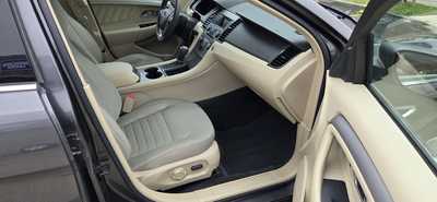 2015 Ford Taurus, $8495. Photo 7