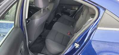 2012 Chevrolet Cruze, $3995. Photo 6