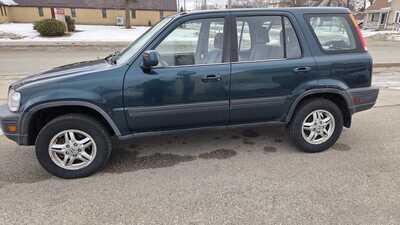1998 Honda CR-V, $3995. Photo 1