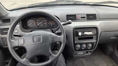 1998 Honda CR-V, $3995. Photo 9