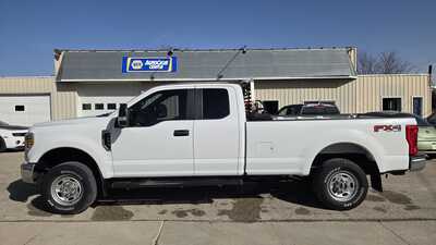 2018 Ford F250 Ext Cab, $17995. Photo 1