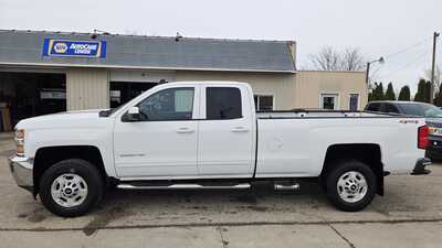 2015 Chevrolet 2500 Ext Cab, $12995. Photo 1