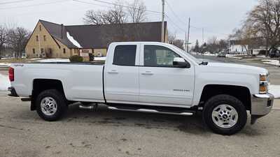 2015 Chevrolet 2500 Ext Cab, $12995. Photo 2