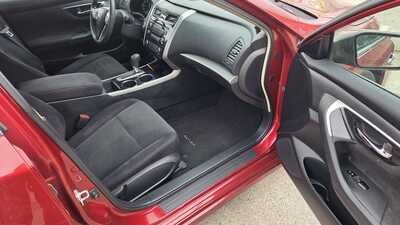 2013 Nissan Altima, $4995. Photo 7