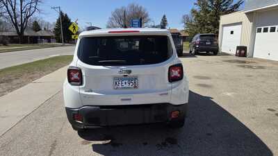 2021 Jeep Renegade, $14995. Photo 4