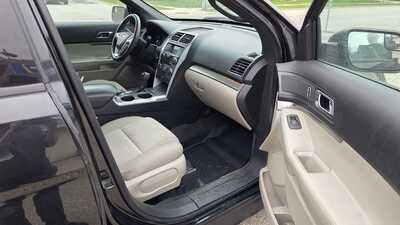 2014 Ford Explorer, $7995. Photo 7