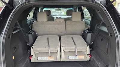 2014 Ford Explorer, $7995. Photo 9