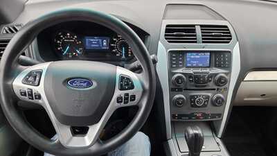 2014 Ford Explorer, $7995. Photo 10
