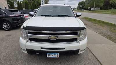2011 Chevrolet 1500 Crew Cab, $9995. Photo 3