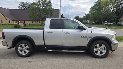 2014 RAM 1500 Ext Cab, $10900. Photo 2